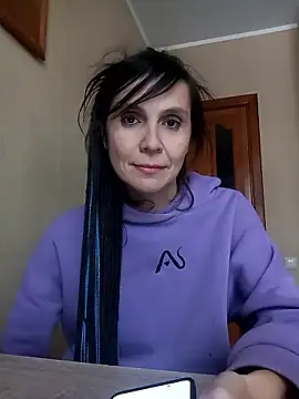 Francenia lolis online show from 6, 1, 2026