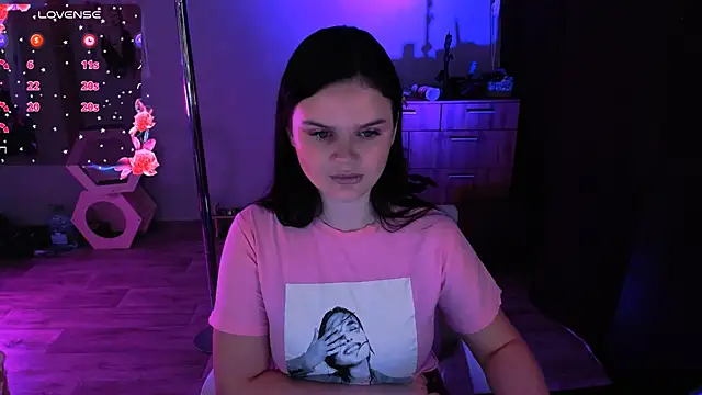 Snapshot of Lora_Cain chatting on 30, 6, 2026 Lora Cain online show from 30, 6, 2026