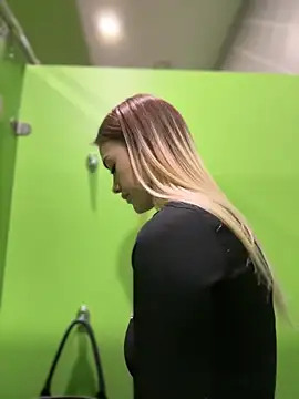 Snapshot of -Sexy_Barbie- chatting on 27, 2, 2025 -Sexy Barbie- online show from 27, 2, 2025