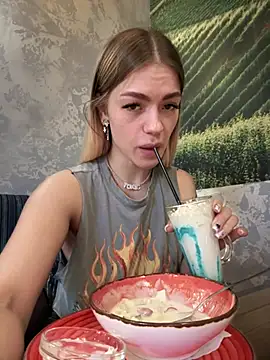 Snapshot of -Sexy_Barbie- chatting on 1, 3, 2025 -Sexy Barbie- online show from 1, 3, 2025