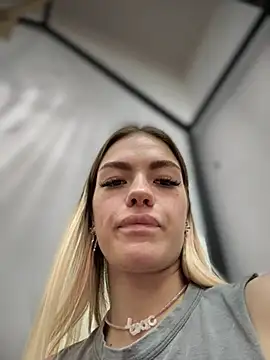 Snapshot of -Sexy_Barbie- chatting on 1, 3, 2025 -Sexy Barbie- online show from 1, 3, 2025