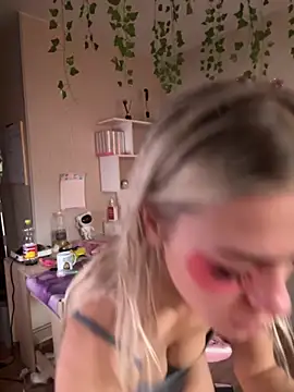 Snapshot of -Sexy_Barbie- chatting on 13, 9, 2025 -Sexy Barbie- online show from 13, 9, 2025