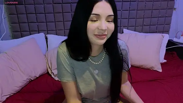 clementinena online show from 9, 12, 2024