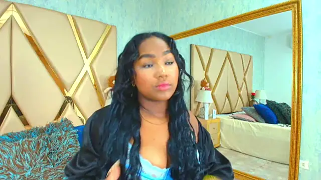 Snapshot of AlejandraLeroy chatting on 25, 2, 2025 AlejandraLeroy online show from 25, 2, 2025
