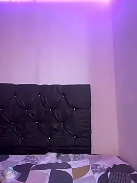 alisson carolina73 online show from 19, 12, 2024