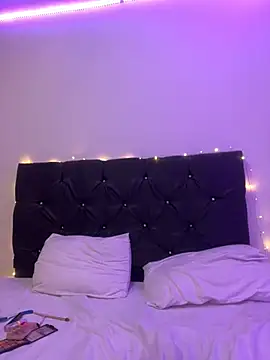 alisson carolina73 online show from 31, 12, 2024