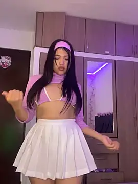 alisson carolina73 online show from 24, 1, 2025