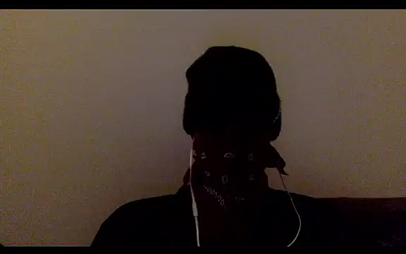 Snapshot of POPAYE972 chatting on 15, 11, 2025 POPAYE972 online show from 15, 11, 2025