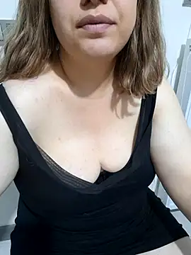 cansuozell online show from 9, 9, 2025