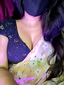 SexyAndHottie online show from 4, 2, 2025