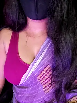 SexyAndHottie online show from 2, 3, 2025