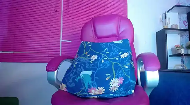 KOURTNEY-- online show from 9, 3, 2025