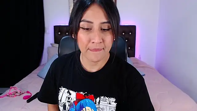 mia aira online show from 12, 3, 2025