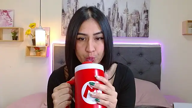 mia aira online show from 14, 9, 2025