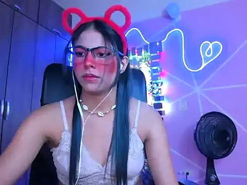  ALLYSON18  online show from 22, 1, 2025