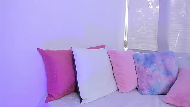 Brisa blue online show from 8, 1, 2025