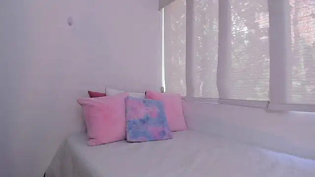 Brisa blue online show from 14, 1, 2025