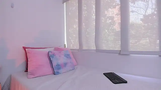 Brisa blue online show from 15, 1, 2025