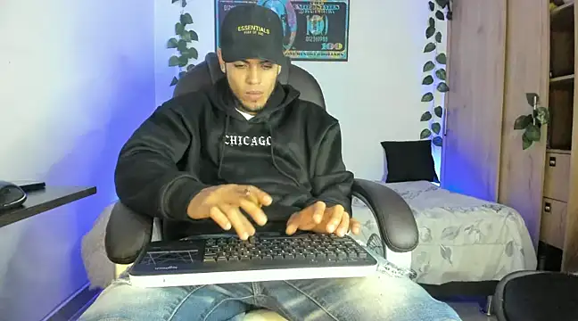 mikee scooth online show from 17, 2, 2025