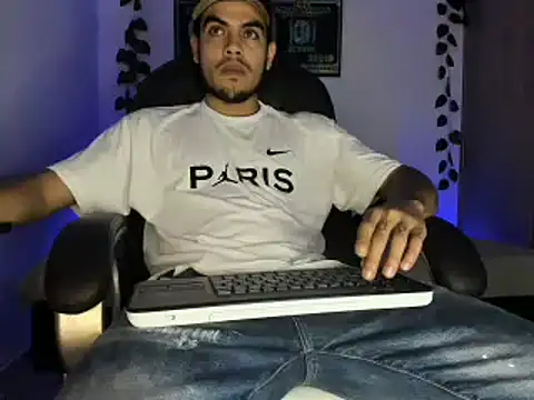 mikee scooth online show from 17, 3, 2025