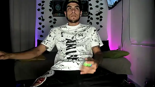 mikee scooth online show from 9, 9, 2025