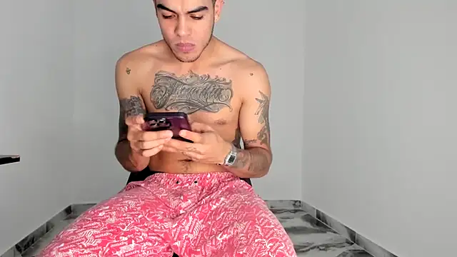 Snapshot of mikee_scooth chatting on 16, 1, 2026 mikee scooth online show from 16, 1, 2026