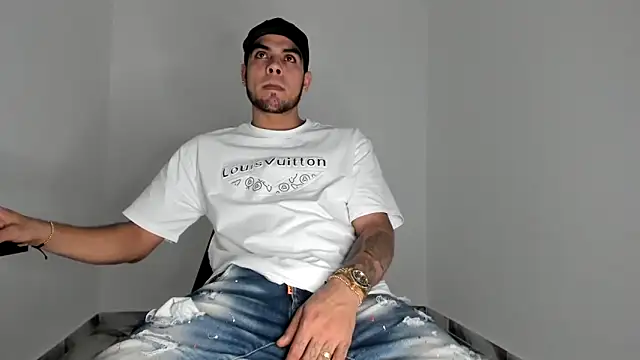 Snapshot of mikee_scooth chatting on 28, 2, 2026 mikee scooth online show from 28, 2, 2026