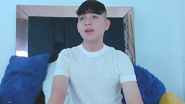Snapshot of Bragam_Stiven chatting on 18, 3, 2025 Bragam Stiven online show from 18, 3, 2025