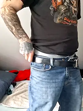 PNTlooker256 online show from 19, 2, 2026