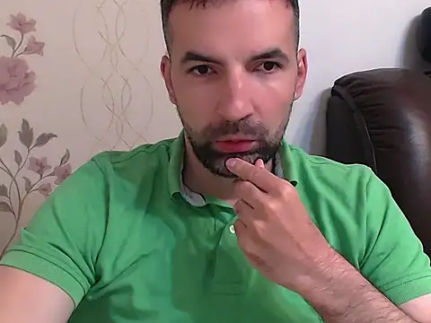 Snapshot of Leo_1617 chatting on 9, 5, 2026 Leo 1617 online show from 9, 5, 2026