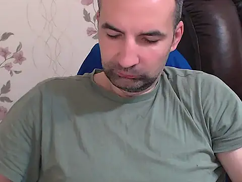 Snapshot of Leo_1617 chatting on 15, 5, 2026 Leo 1617 online show from 15, 5, 2026