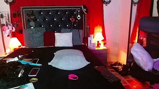 SamaraMartinez online show from 10, 10, 2025