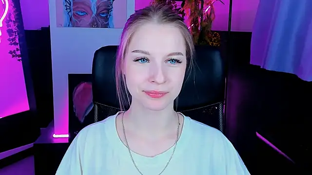 CuteMousee online show from 7, 12, 2024