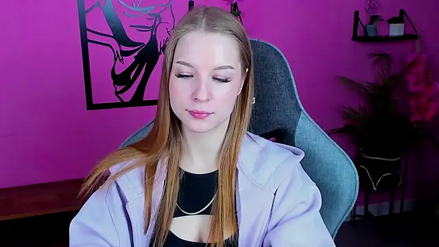 CuteMousee online show from 15, 12, 2024