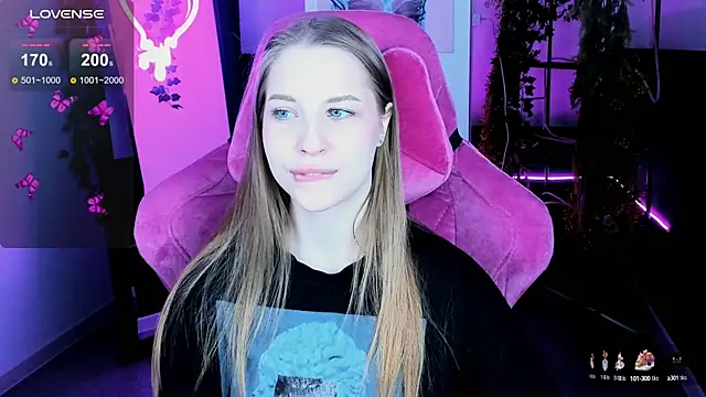 CuteMousee online show from 8, 10, 2025