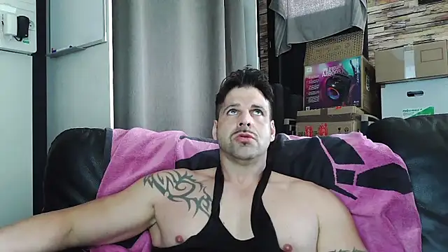 XxBigboybandxX online show from 18, 3, 2026