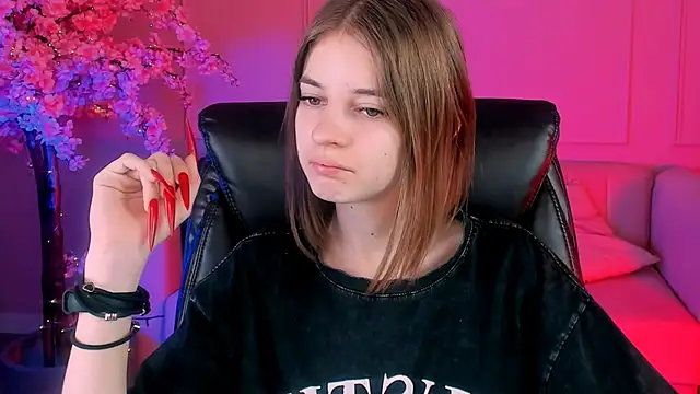 TinaDavil online show from 25, 12, 2024