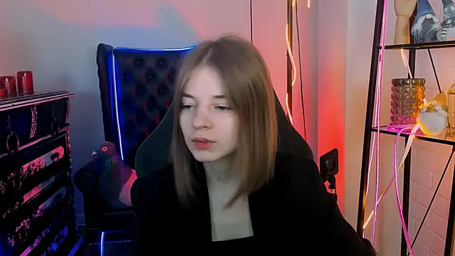 TinaDavil online show from 10, 1, 2025