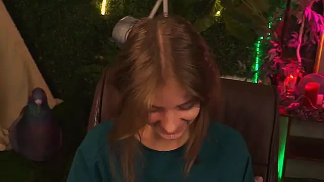 TinaDavil online show from 10, 2, 2025