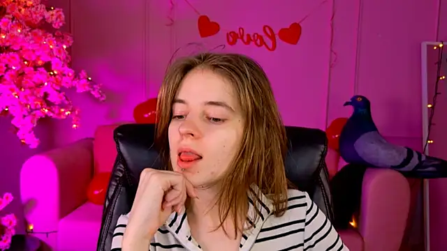 TinaDavil online show from 12, 2, 2025