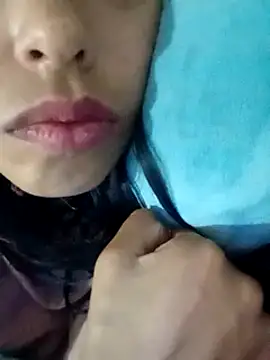 karolinee 66  online show from 3, 1, 2025