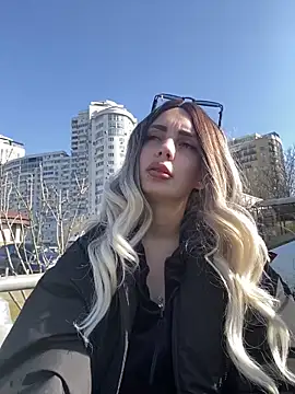 Snapshot of SandraCarter chatting on 9, 3, 2025 SandraCarter online show from 9, 3, 2025