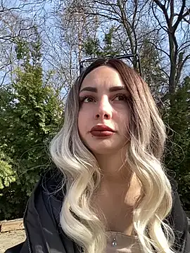 Snapshot of SandraCarter chatting on 10, 3, 2025 SandraCarter online show from 10, 3, 2025