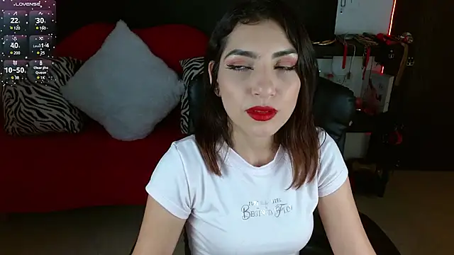 Carolaine69  online show from 4, 3, 2025