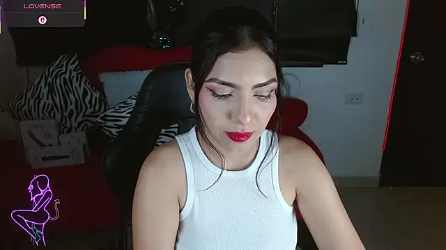 Snapshot of Carolaine69_ chatting on 22, 6, 2026 Carolaine69 online show from 22, 6, 2026