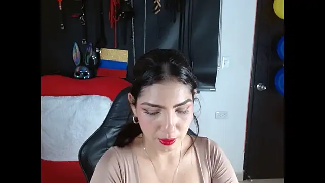 Snapshot of Carolaine69_ chatting on 24, 6, 2026 Carolaine69 online show from 24, 6, 2026