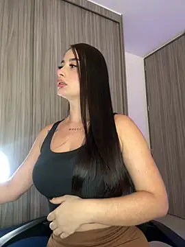 Libia James online show from 11, 12, 2024