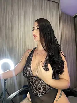 Libia James online show from 13, 12, 2024