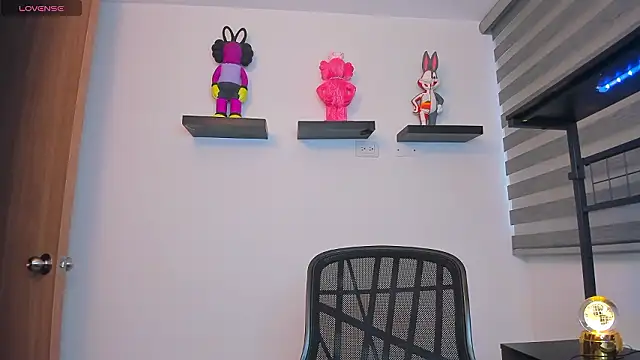 Gangster Girl online show from 24, 2, 2026