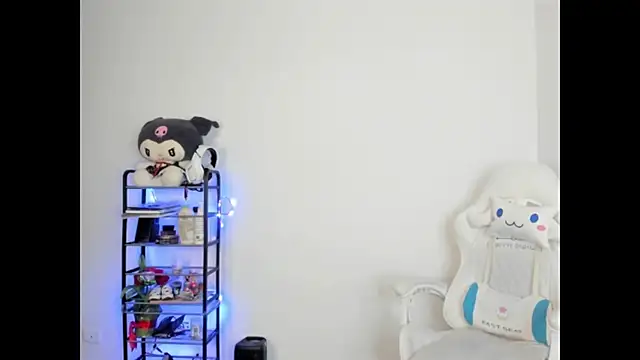 meganthompsonn22 online show from 2, 4, 2026